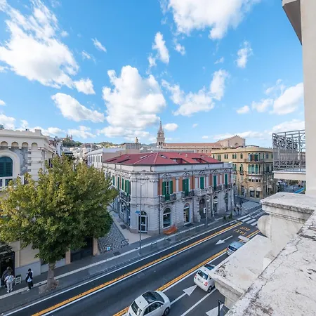 Epoque Alojamento de Acomodação e Pequeno-almoço Messina